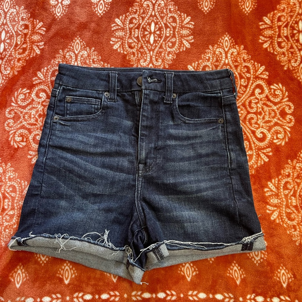 American Eagle Curve Super Hi-Rise Shortie